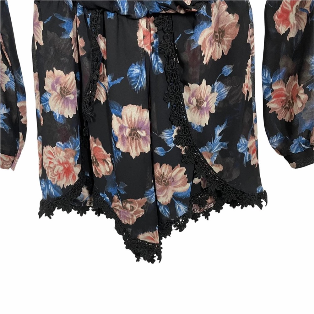 ASTR Floral Lace Trim Long Sleeve Romper Black XS - Picture 4 of 13